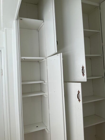 Building Photo - 438 Perkins St