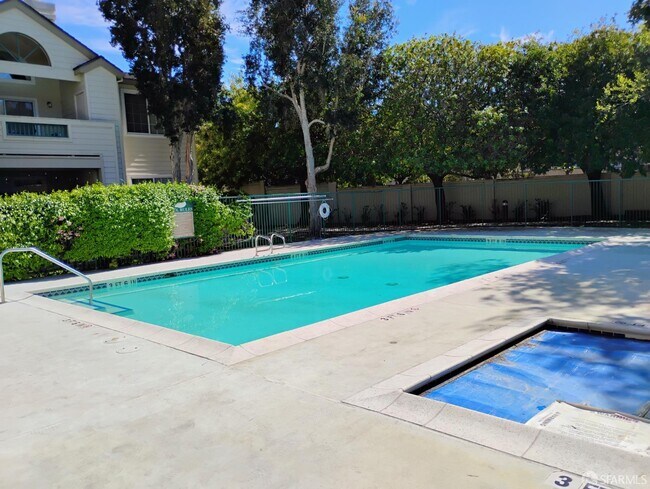 Building Photo - 2902 Hastings Shore Ln