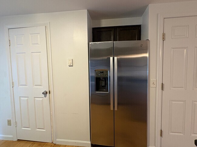 Building Photo - 35a Chilmark St