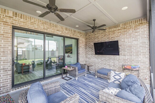 Building Photo - 21207 Rabbitbrush Ct