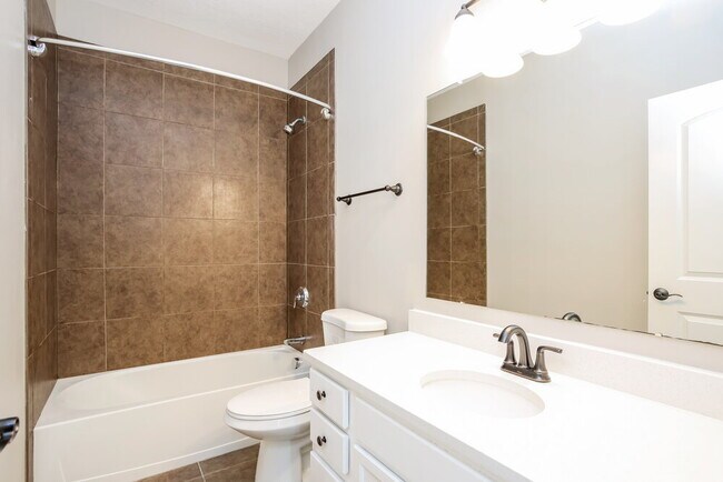Building Photo - 7172 Serenoa Dr