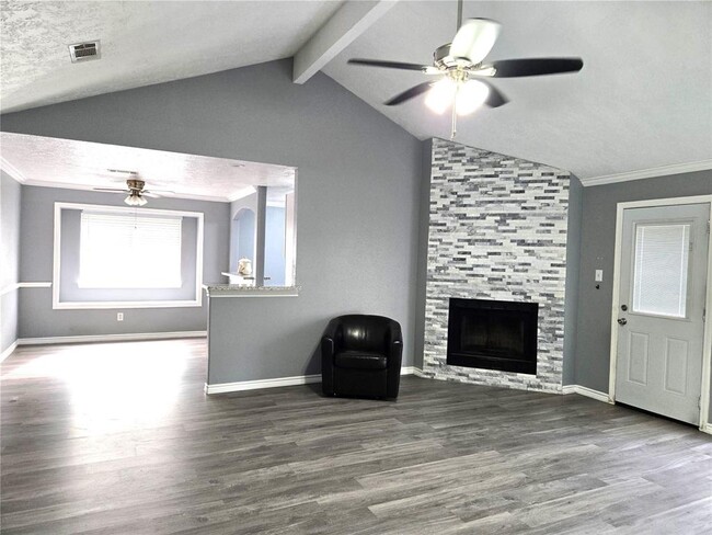 Building Photo - 13006 Kingsmill Dr