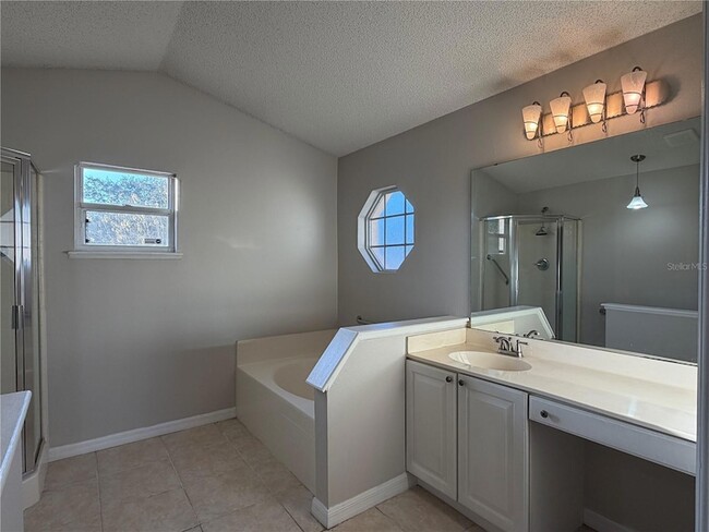 Building Photo - 375 Kaila Ct