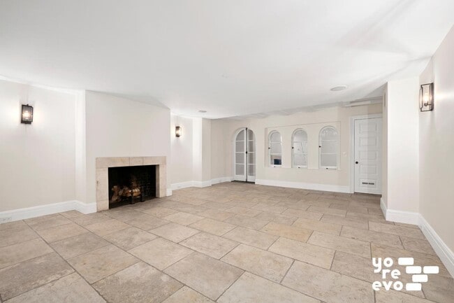 Building Photo - East 49th Street