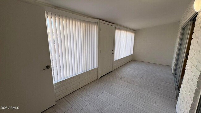 Building Photo - 12847 N 113th Ave