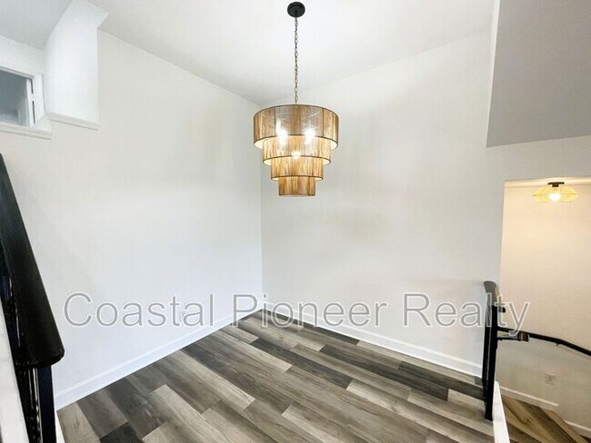 Building Photo - 614 Seascape Wy