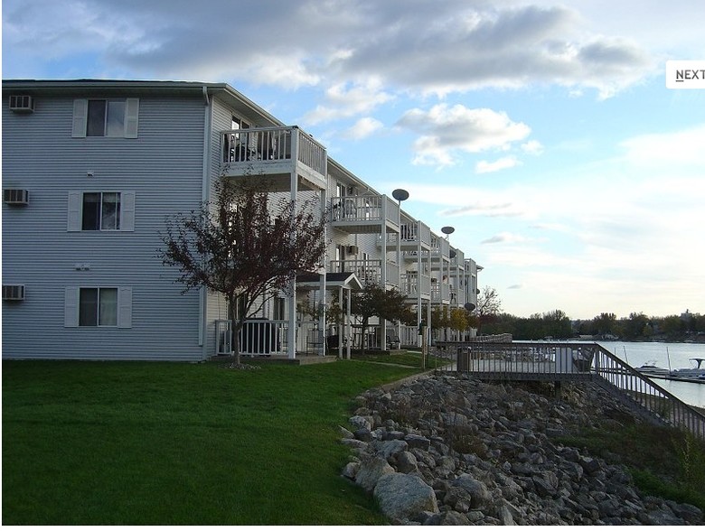 Primary Photo - Rivers Edge Apartments