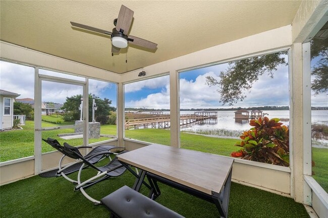 Building Photo - 1649 Lake Villa Dr