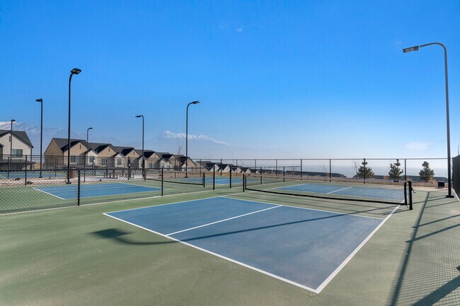 Building Photo - BRAND NEW LUXURY ROW END TOWNHOUSE W 2 CAR GARAGE