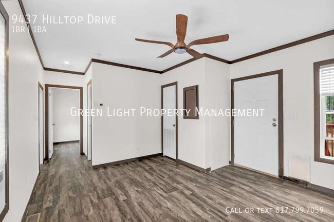 Building Photo - 9437 Hill Top Dr