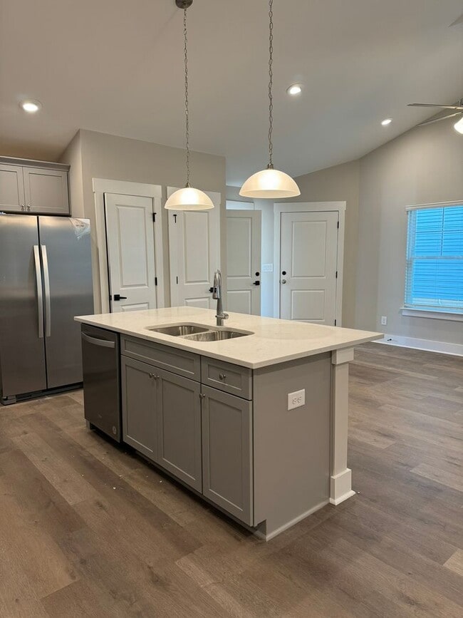 Building Photo - 145 Brawley Ave