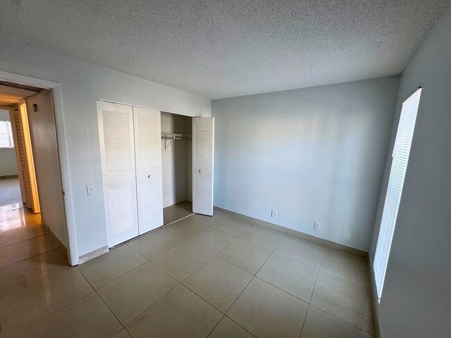 Building Photo - 4423 Treehouse Ln