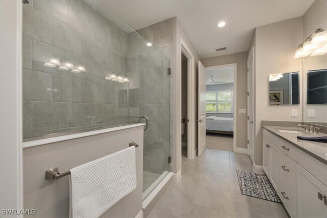 Building Photo - 2560 Seychelles Dr