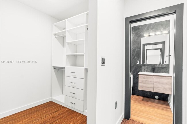 Building Photo - 1121 NW 57th St