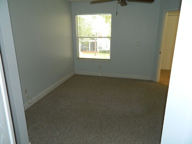 Building Photo - 1br 1 bath Condo-Lake Mary in the Regency Park Community