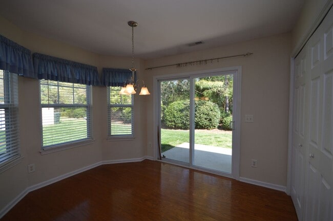 Building Photo - 3615 Bison Hill Ln