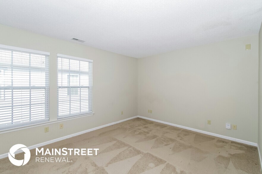 Building Photo - 2031 Bridlewood Dr
