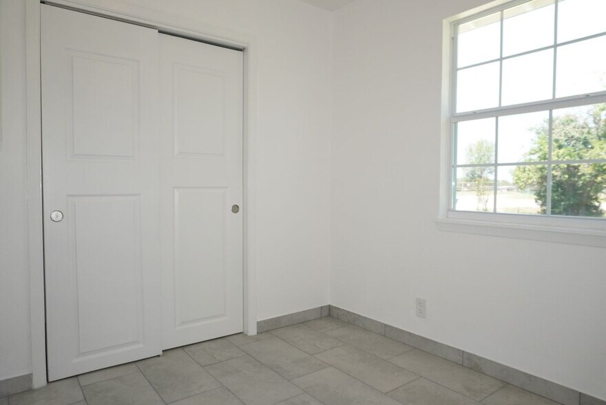 Building Photo - 6751 Green Valley Rd