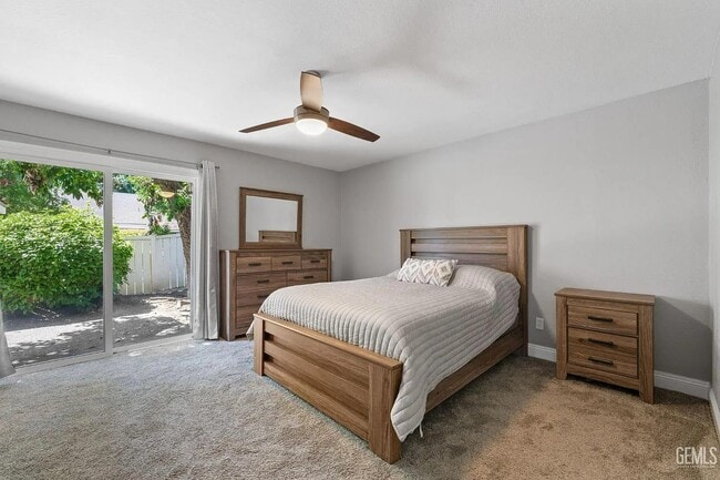 Building Photo - 8000 Kroll Way