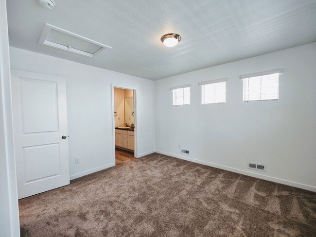 Building Photo - 8431 Rush Creek Ave