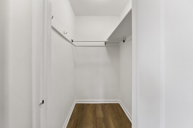 Building Photo - 210 Woodcliff Ave