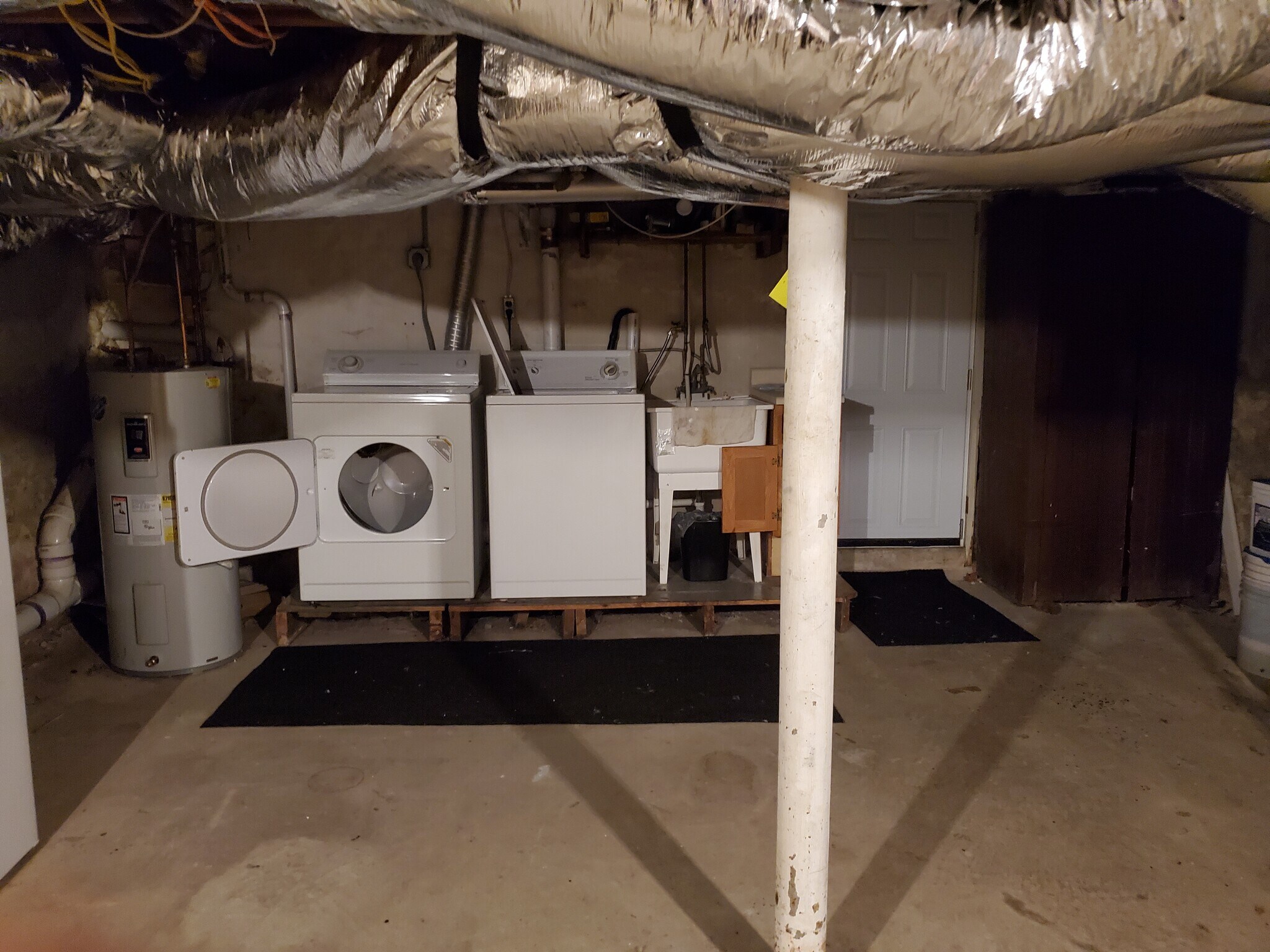 Building Photo - 2411 Patane Ave