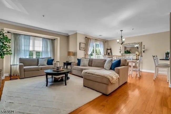 Building Photo - 10 Dudley Ct