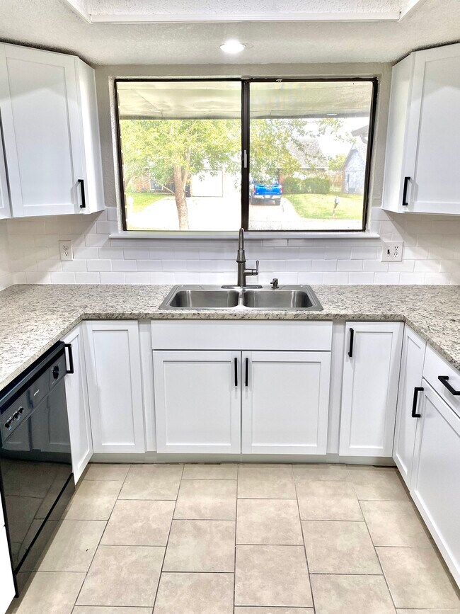 New Granite - 305 W Quantico St