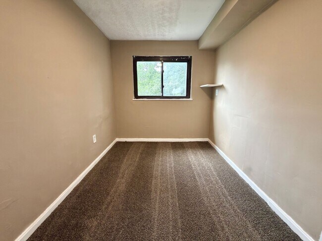 Building Photo - 2033 Dallas Ave