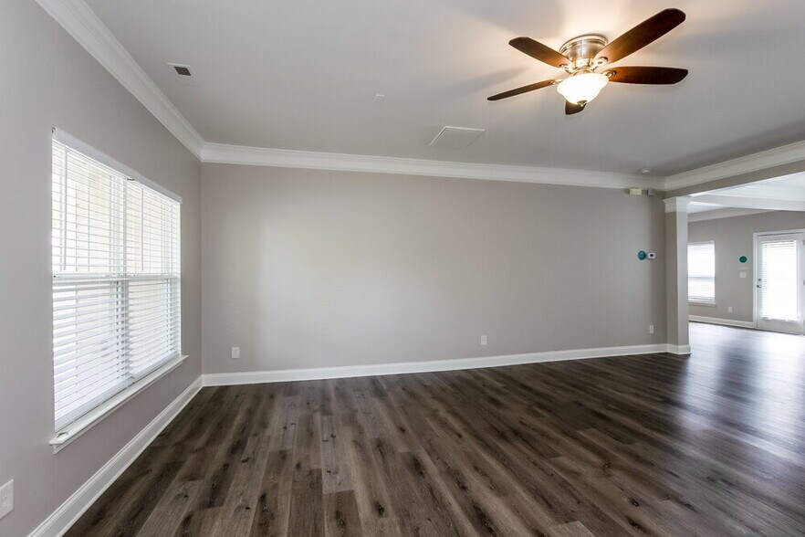 Building Photo - 11037 Chrudan Dr