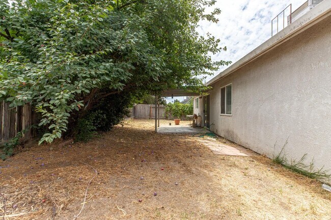 Building Photo - 4610 Fosberg Rd