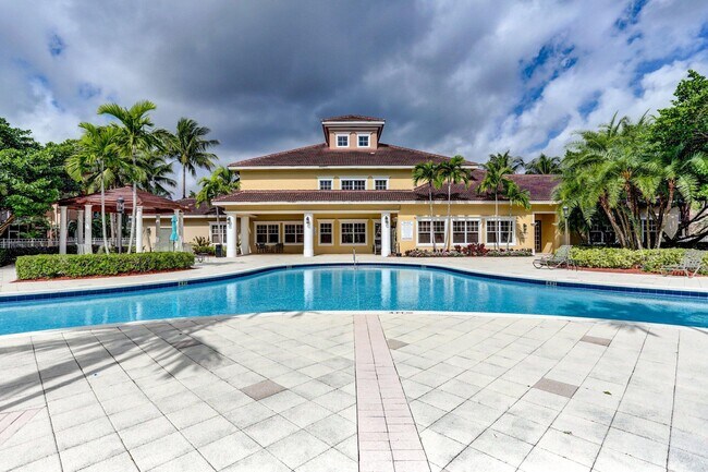 Building Photo - 6511 Emerald Dunes Dr