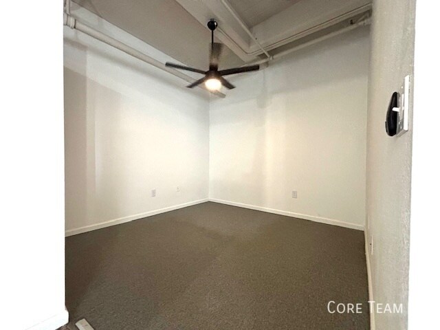 Building Photo - 320 W 7th St