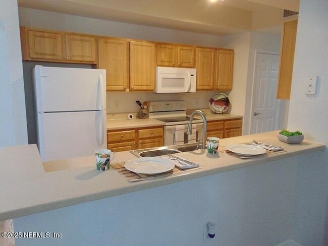 Building Photo - 10075 Gate Pkwy N