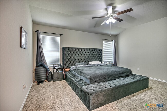 Building Photo - 1957 Rosson St