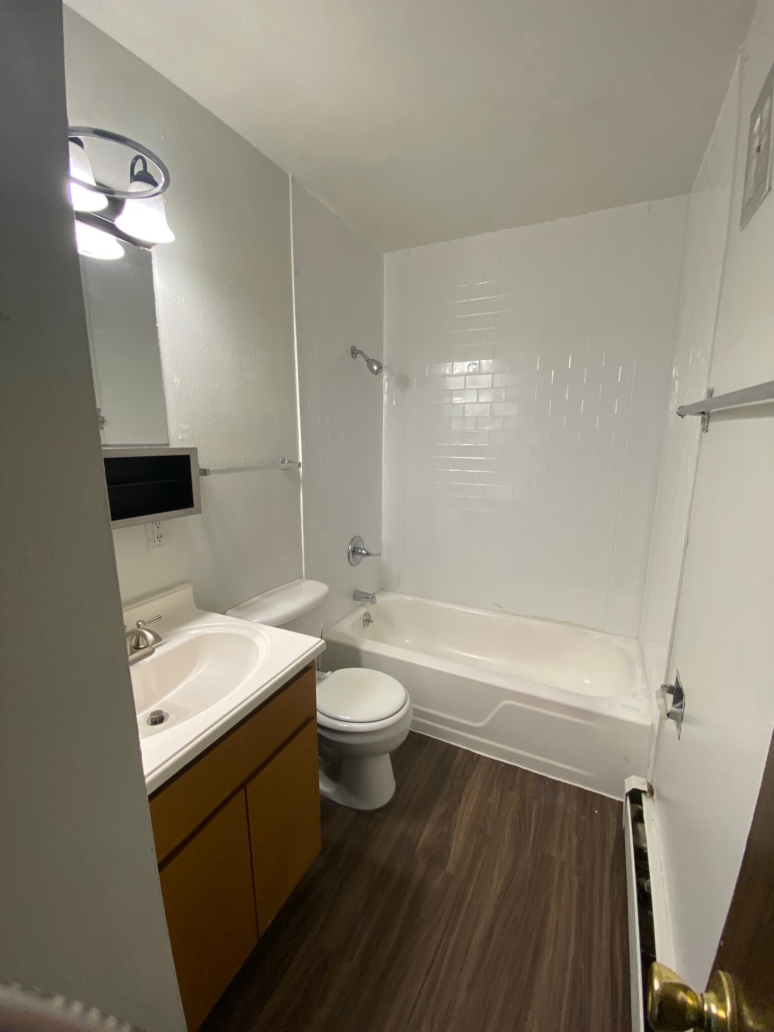 Building Photo - 1720 Azalea Ct