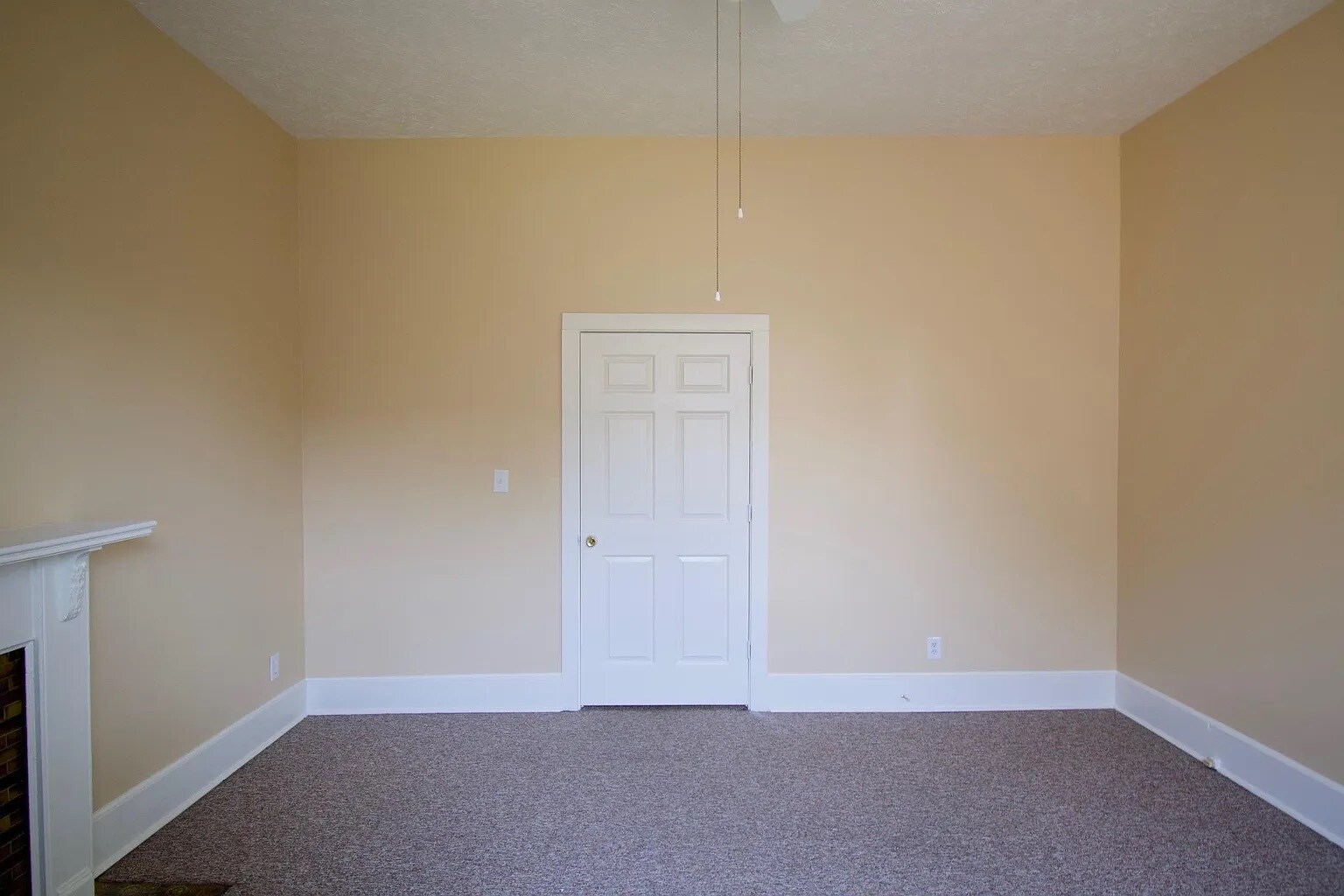 Bedroom 4 - Door to Hallway - 918 Gratz Street, Unit #2