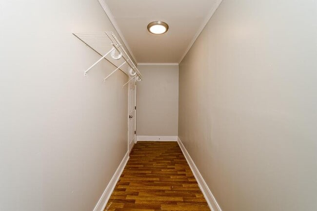 Building Photo - 20 Vandenburgh Ave