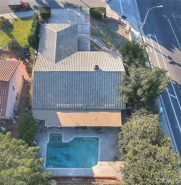 Building Photo - 23862 Country View Dr