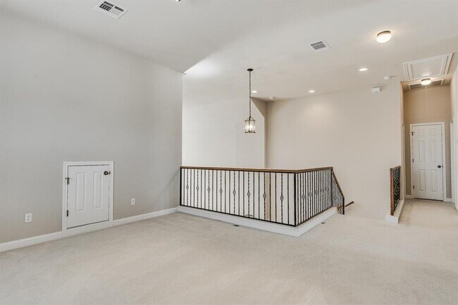 Building Photo - 1713 Greenside Trail