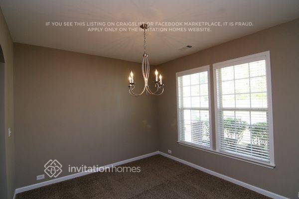 Building Photo - 2883 Open Sky Way