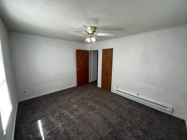 Building Photo - 3 bed 1 bath