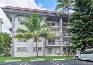 Building Photo - 8107 SW 72nd Ave