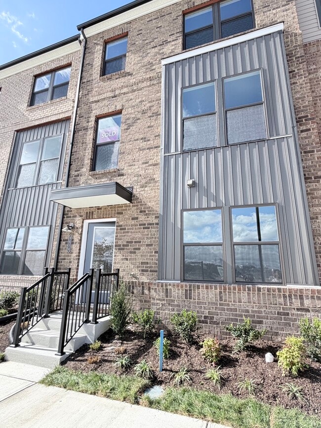 Primary Photo - 9454 Belladdie Way