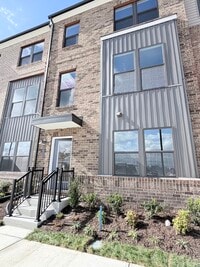 Building Photo - 9454 Belladdie Way