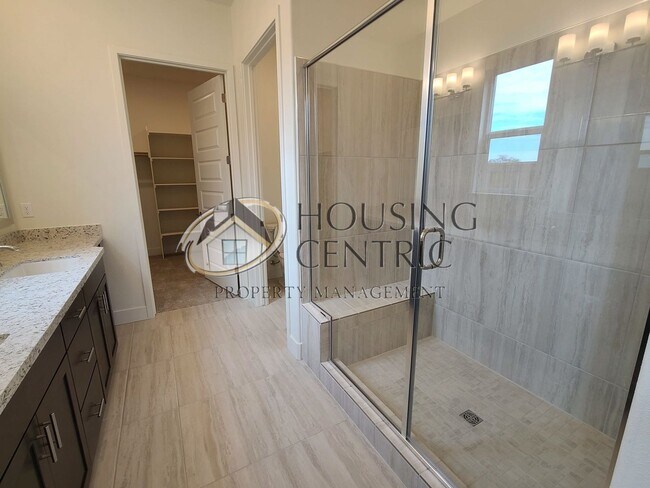 Building Photo - 8067 Grant Dr