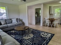 Building Photo - 10 Reardon Dr