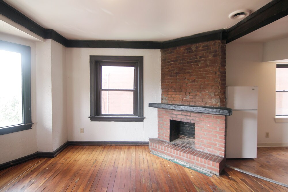 Building Photo - 314 S Trenton Ave