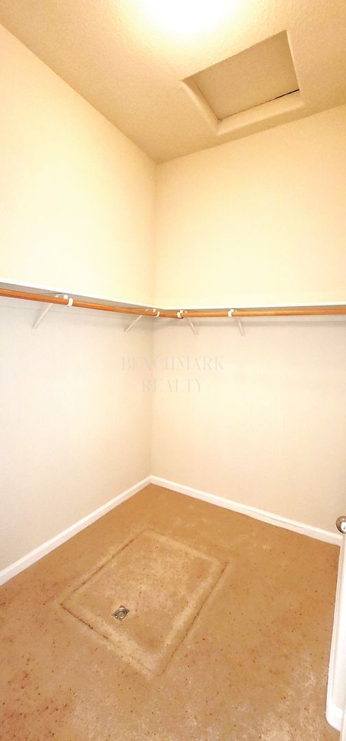 Building Photo - Beautiful 3 bedroom 2 bath plus 2 car garage in Damonte Ranch with New Carpet & Paint