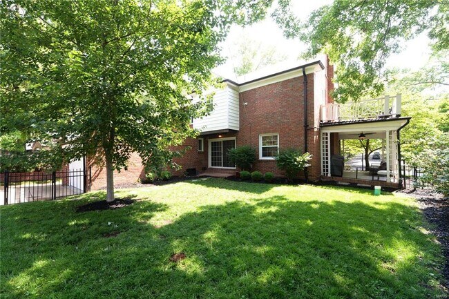 Building Photo - 937 S Bemiston Ave